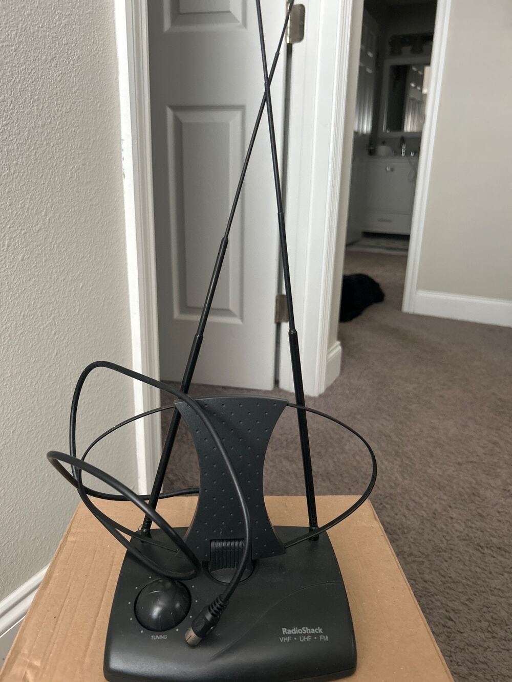 RadioShack Indoor TV Antenna VHF UHF FM Model 15-1868 Fine Tuning